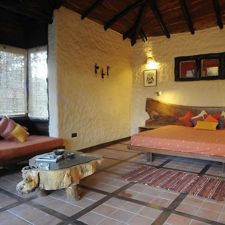 Kanha Earth Lodge Mandlā Kültér fotó