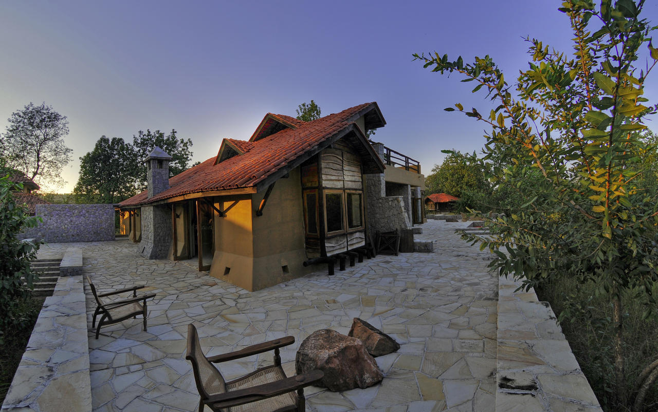 Kanha Earth Lodge Mandlā Kültér fotó