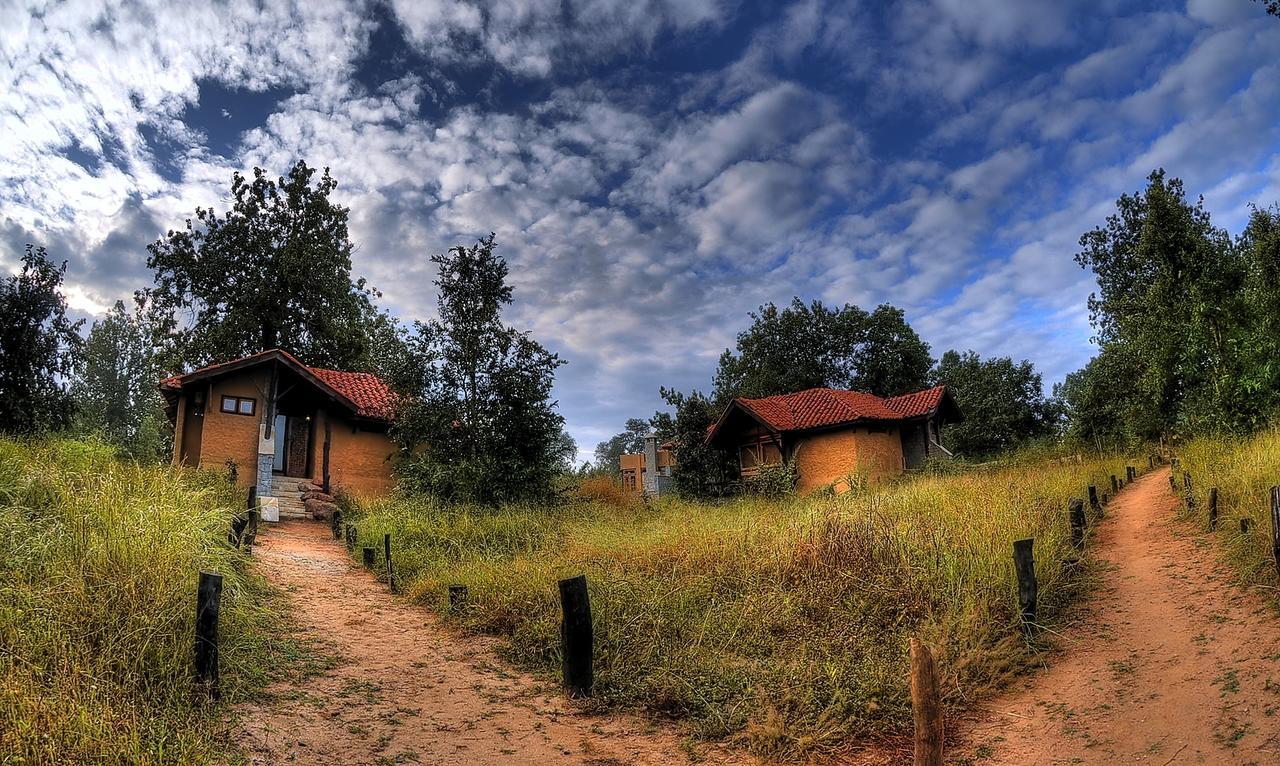 Kanha Earth Lodge Mandlā Kültér fotó