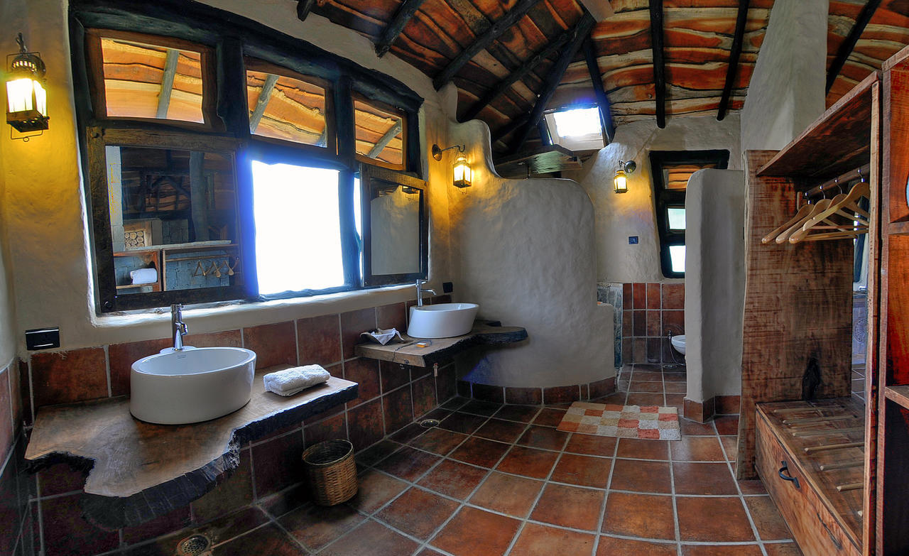 Kanha Earth Lodge Mandlā Kültér fotó