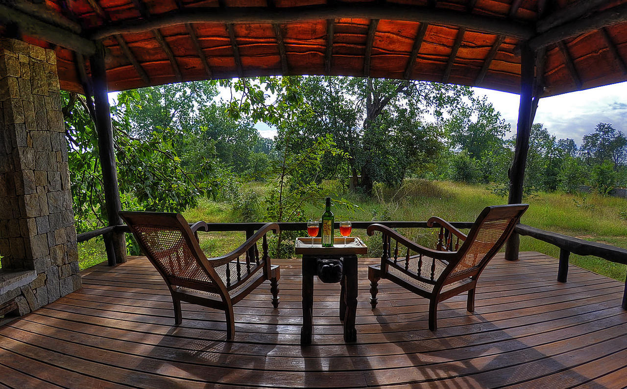 Kanha Earth Lodge Mandlā Kültér fotó